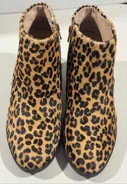 Vionic Georgia Animal Print Spotted Calf Hair Ankle Boots Chunky Heel Size9 Chic